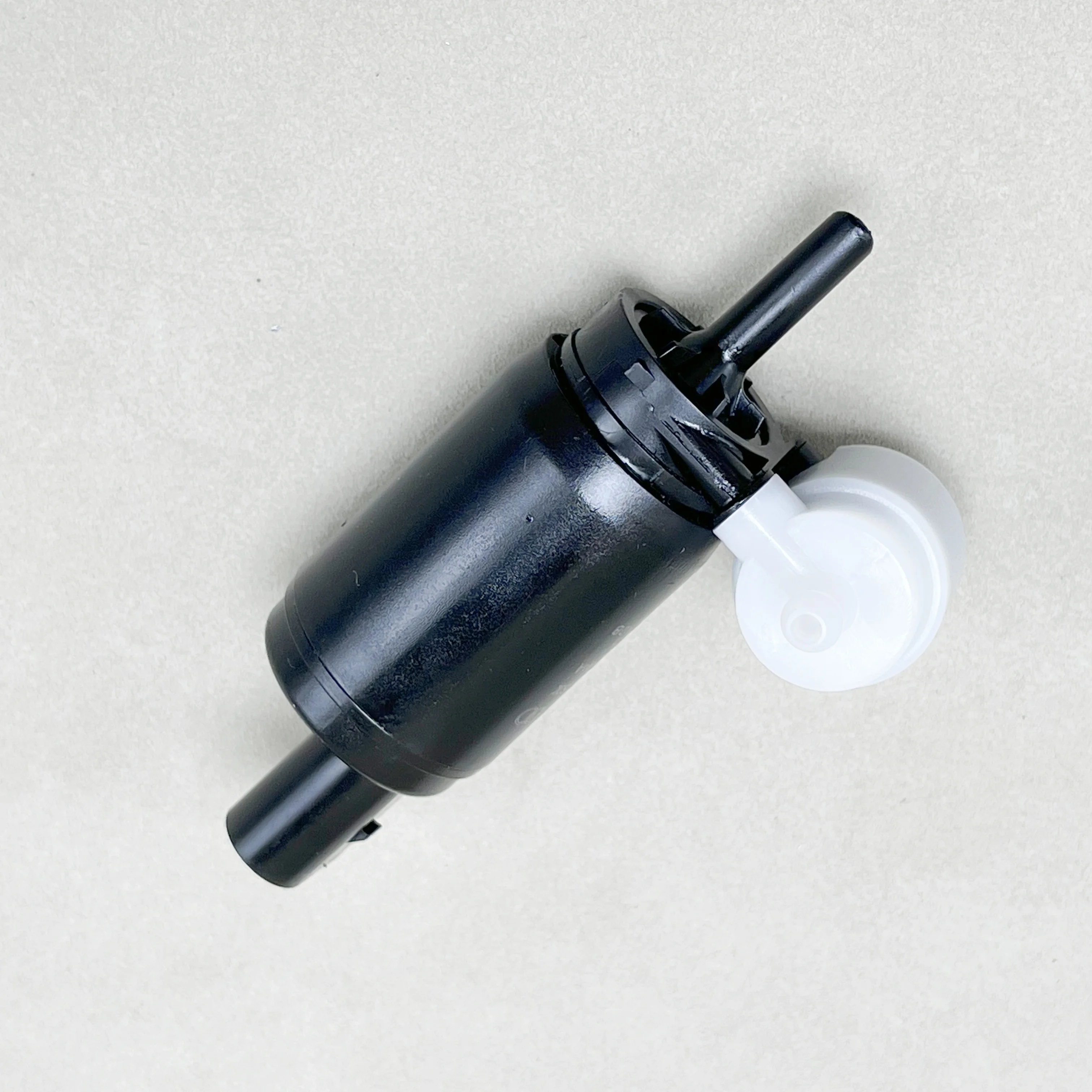 Windshield Wiper Washer Water Pump Motor Polo Octavia Passat B7 Golf MK6 MK5 1KD955651A 1KD 955 561 A windshield washer pump