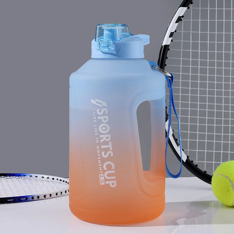 Straight Drinking Frosted Gradient Large Capacity Bucket Water Bottle with Straw Sports Water Bottle,Sports Bottle Water Bottle