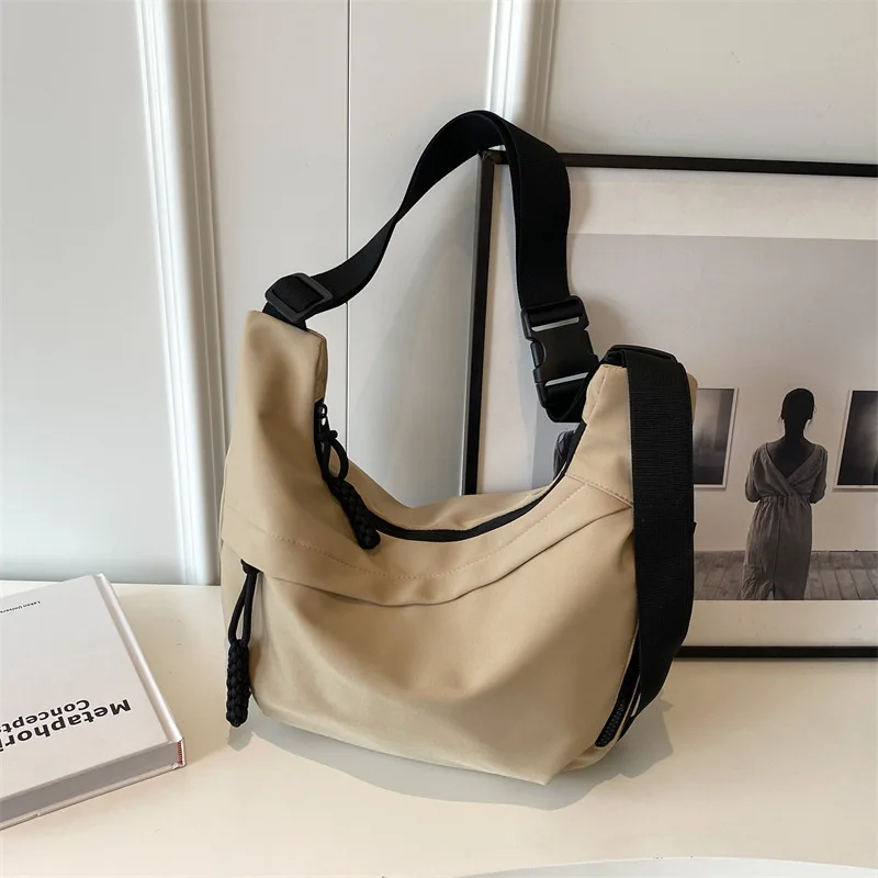 

T-6 2023 New Korean Autumn and Winter Tote Bag Fashion Casual Campus College Style Commuting Large Capacity Single Shoulder Mess