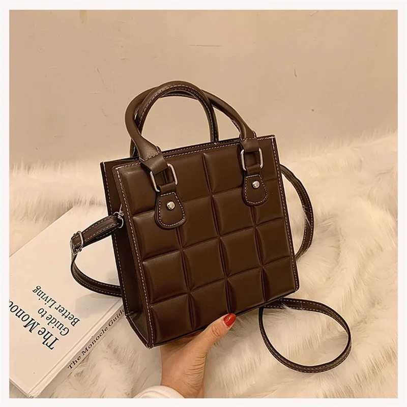 Newest Women's Portable Handbag Small Bag Popular Fashion Girl Casual Shoulder Bag Retro Crossbody Bag High-quality Square Bag