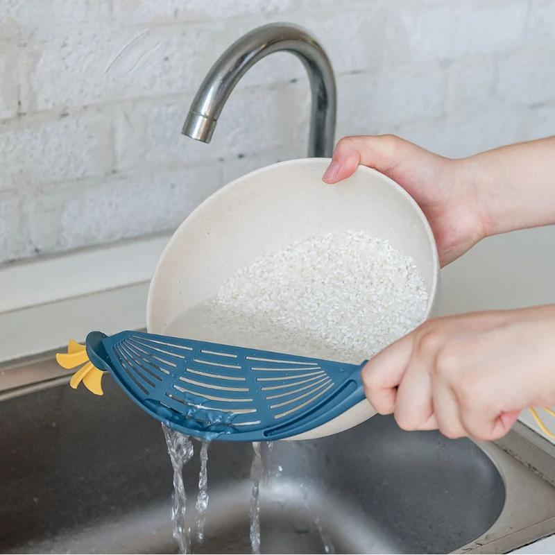 

Kitchen hangable drainer washing mixing sieve household rice washer washing face fruit cleaner multi-functional drainer