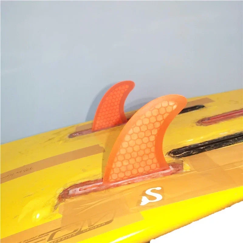 FUT Plug GL Small Side Fin Two Pieces Suitable For 3/4 Box Wake Surfboard Tail Fin Fiberglass Material wakeboard