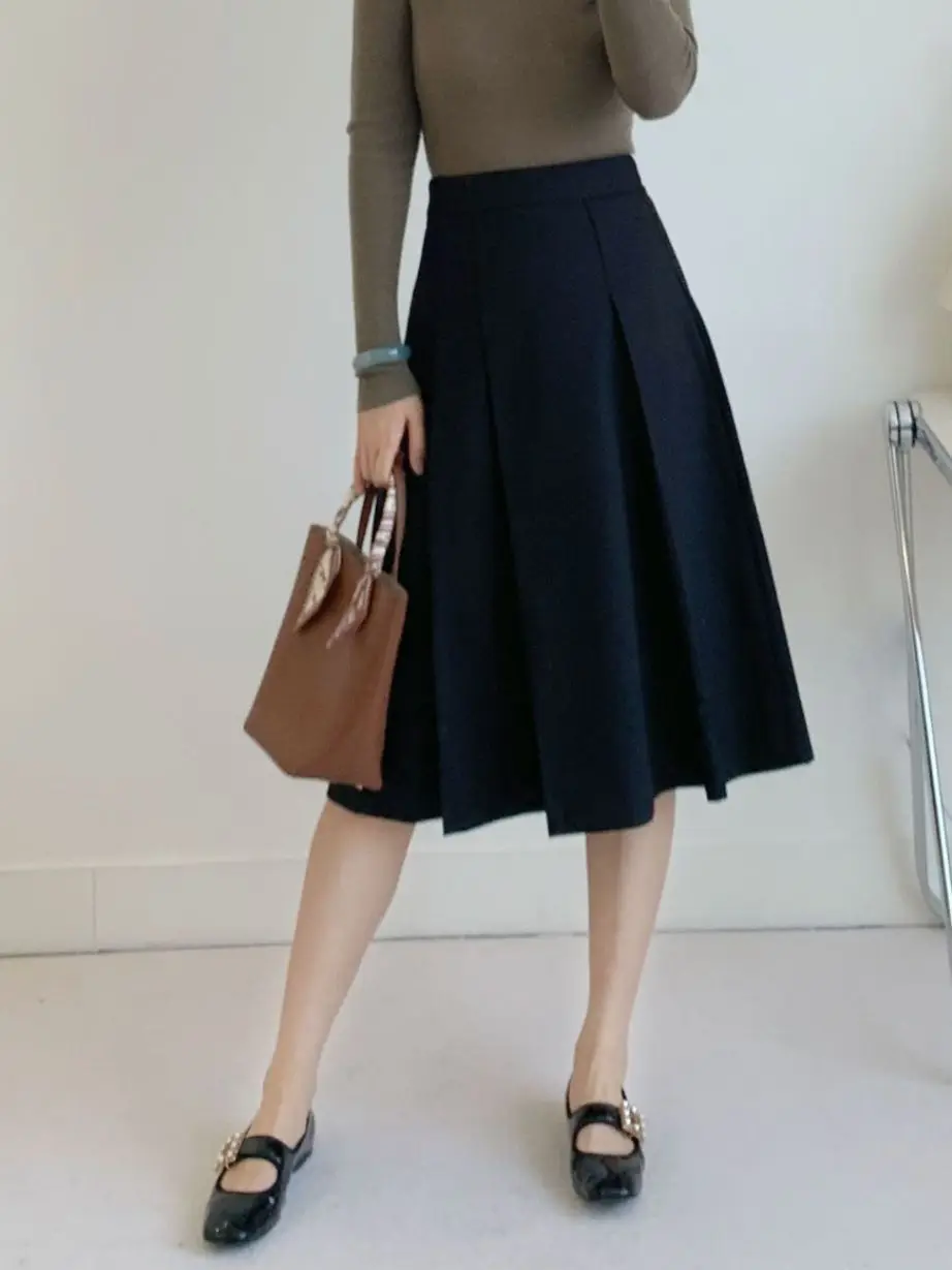 

Women's High Waist Half Skirt Versatile Twill Design Asymmetric A-line Black Pleated Skirt 2023 Autumn New