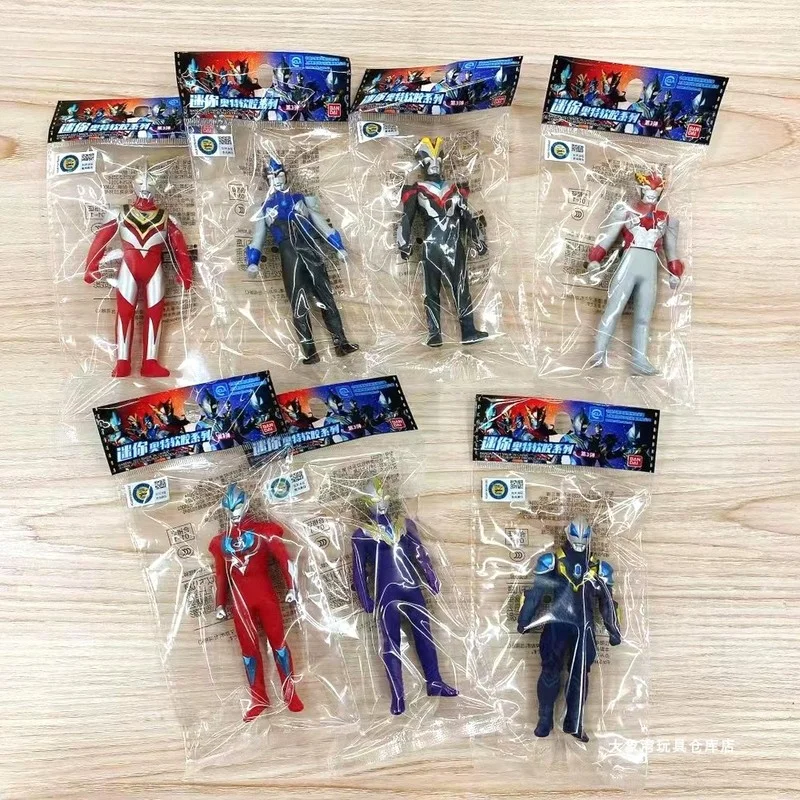 Original-Ultraman-Figure-Mini-Doll-Movable-Joint-Ornament-Accessories