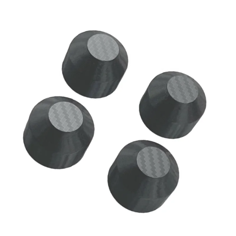 Lot de 4 capuchons de protection moteur pour DJI FPV installés sur les bras du drone, protégeant les moteurs de la poussière.