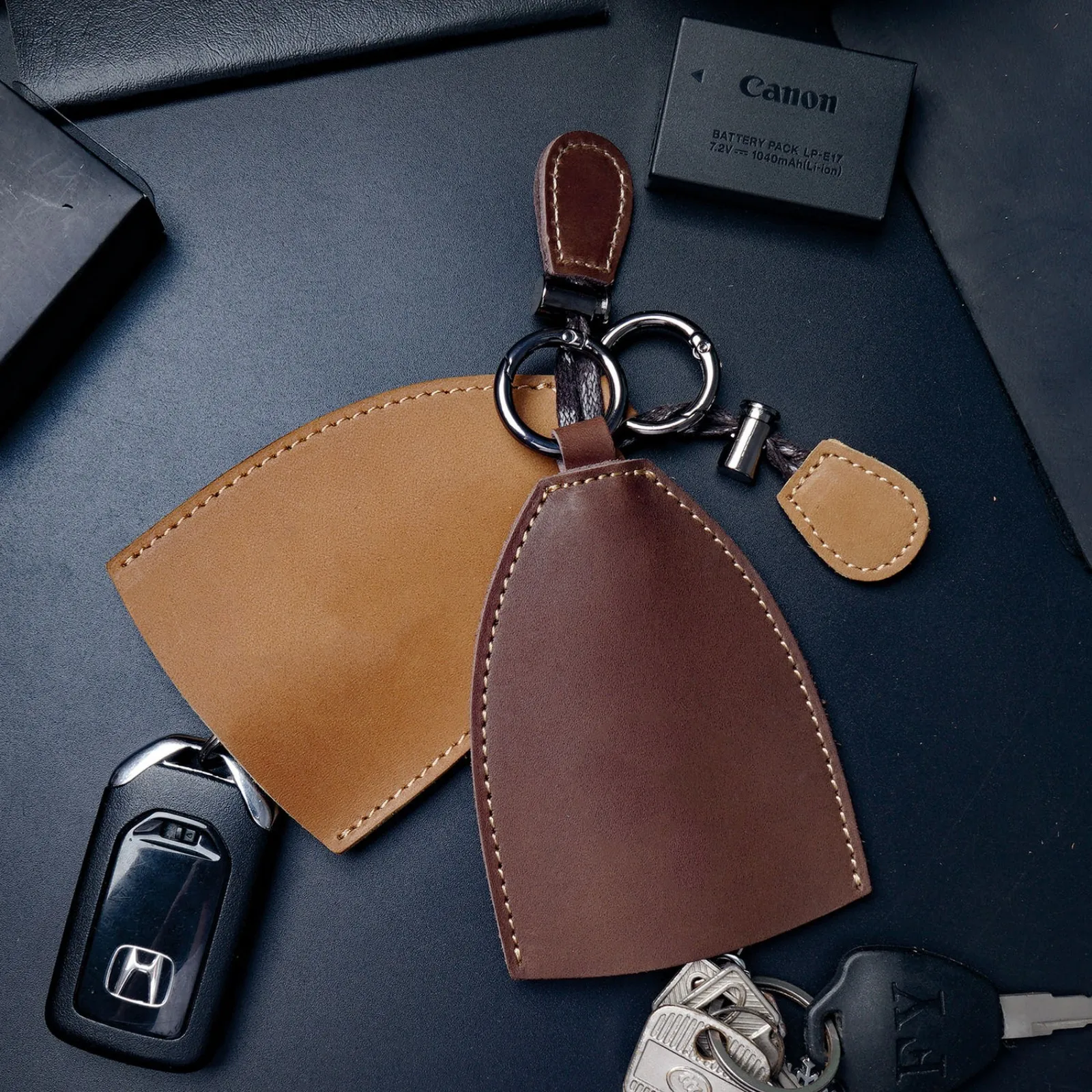 Elegant Genuine Leather Key Holder Case with Key Ring – Handmade Protective Cover