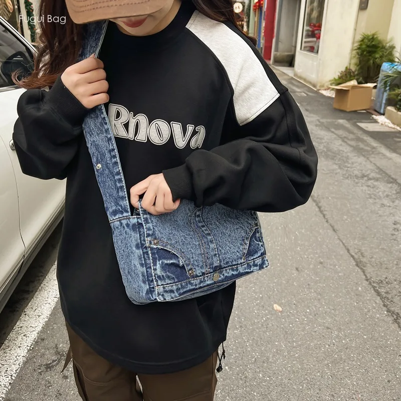 Women's Single Shoulder Crossbody Small Square Bag Fashionable and Versatile High-end Feeling Street Retro Trend, Washed Denim