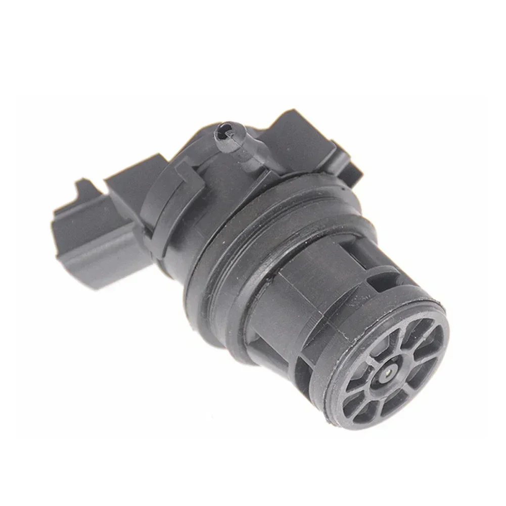 Car Windshield Washer Pump For Toyota Fortuner Innova Camry Corolla Yaris Vios Hilux MAZDA 2 3 5 6 CX G22C-67-482 85330-21010