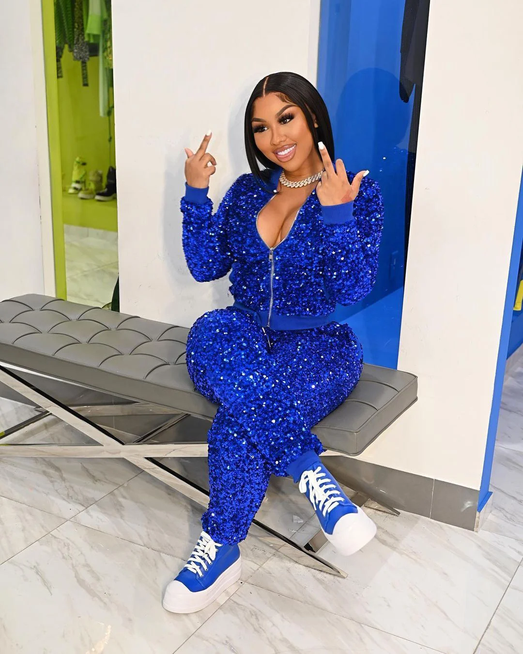 Velvet Glitter Sequin Sports Two Piece Set Sweatsuits For Women Winter Jacket and Pants Jogging 2 Piece Suits Sportswear