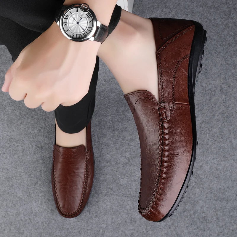 

Spring New Fashion Breathable Casual Leather Shoes for Men's Comfortable Soft Sole Anti Slip Bean Shoes Outdoor Driving Shoes