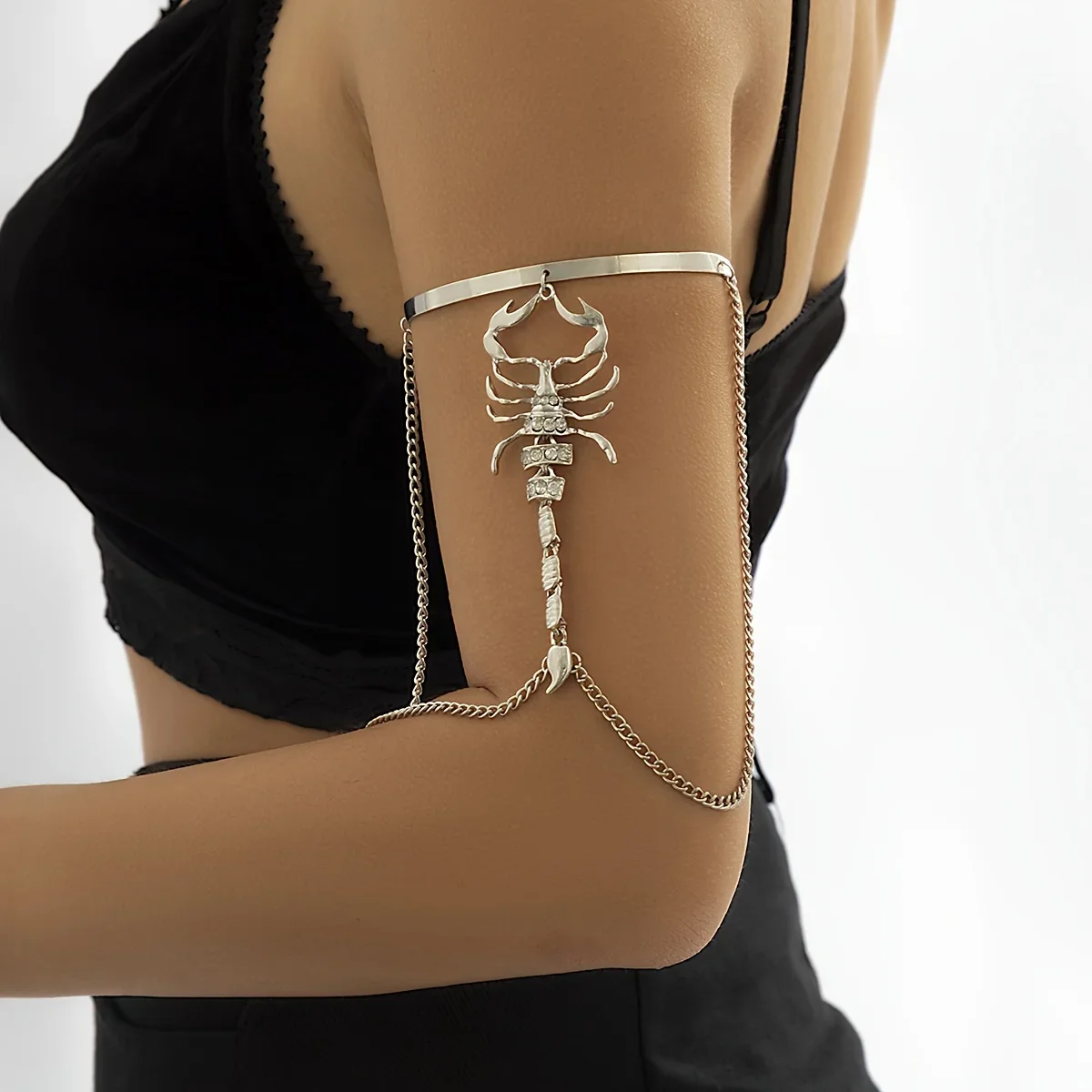 1 Stylish Gothic Scorpion Armband Armband Punk Style, Animal Theme, Open Arm Bracelet for Ladies Everyday Holiday Wear