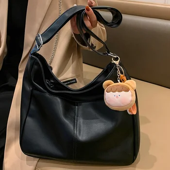 대용량 가방 여성 가을과 겨울 2022 새로운 패션 어깨 메신저 가방 심플 인기 버켓백, 올해 신제품