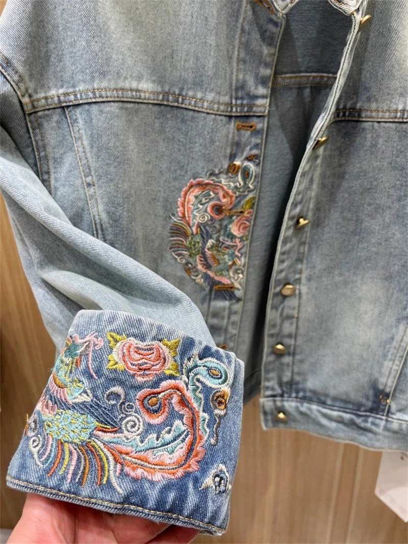 Chinese Style Embroidered Stand Up Collar Denim Jacket For Women Spring 2025 New Single Breasted Loose Fashion Autumn jacket Sho