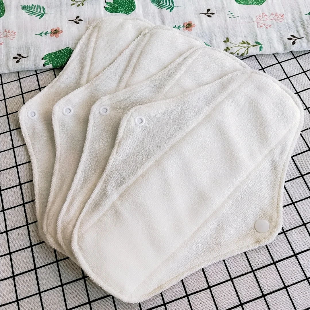 

waterproof PUL printed regular flow reusable Mama pads, super soft day use cloth menstrual pads with organic bamboo inner