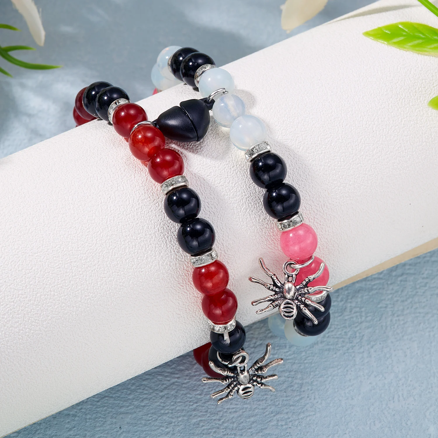 Design Sense Halloween Spider Couple Bracelets For Women Men Romantic Heart Magnetic Matching Bracelet Aesthetic Party Jewelry