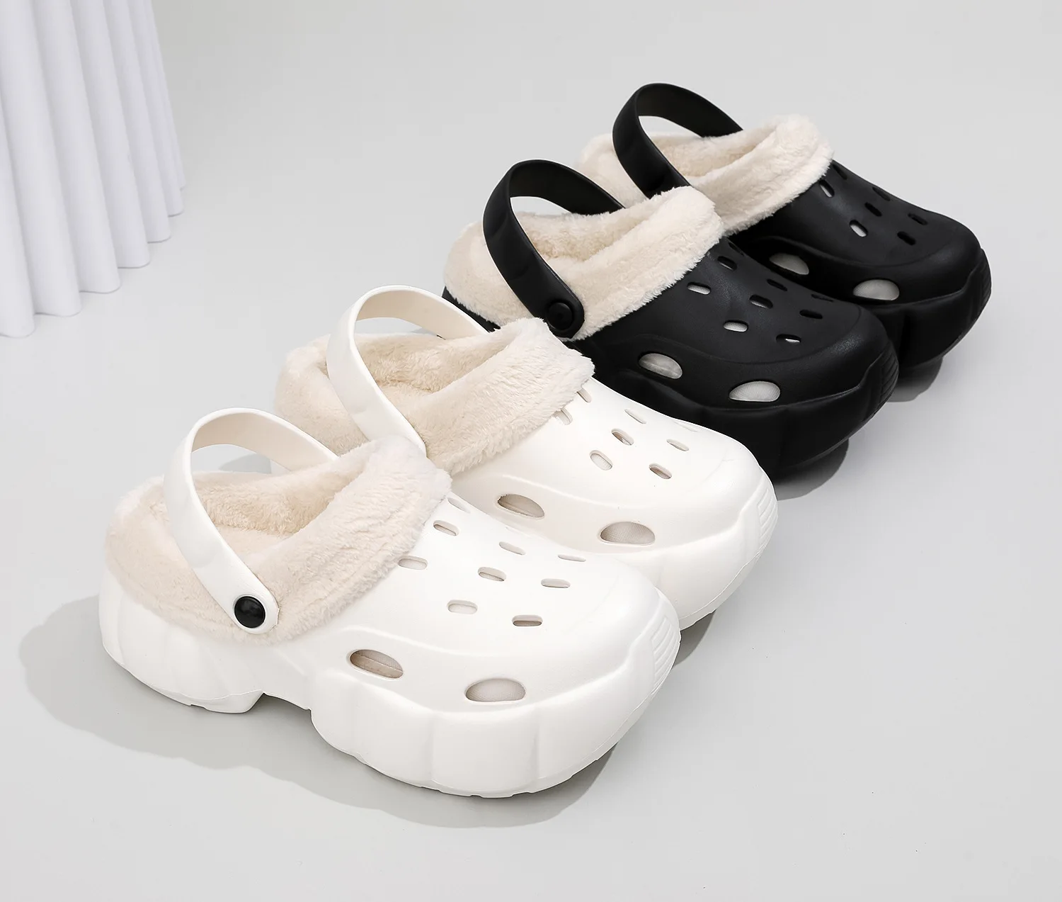 Men Slippers Winter plush cotton Indoor soft slippers Thick soft sole Beach garden shoes Soft slippers Plush slippers