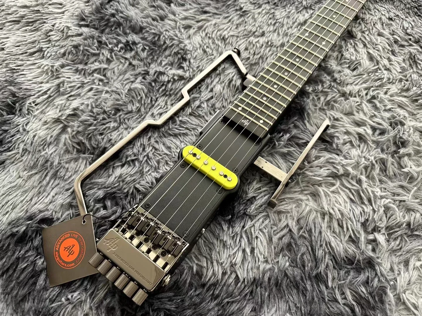 Alp Travel Guitar Foldable Body Structure FT-221S