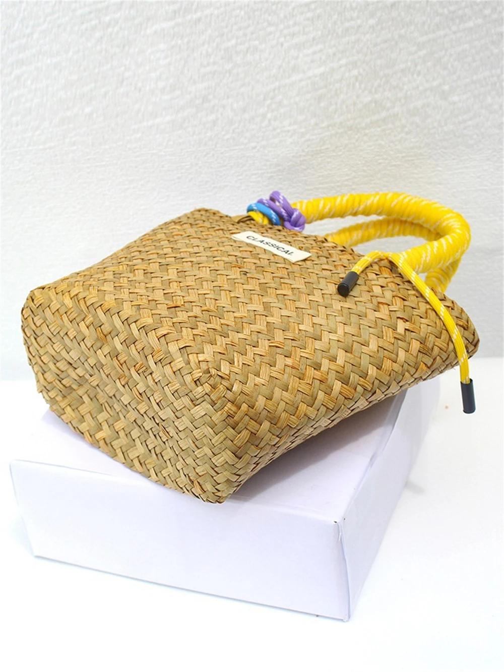 Handgefertigte Stroh-Einkaufstaschen mit Bunten Nylonseil-Tragegriffen, Frischhaltetüten, Sommer-Trend Strandtaschen – Detail 4