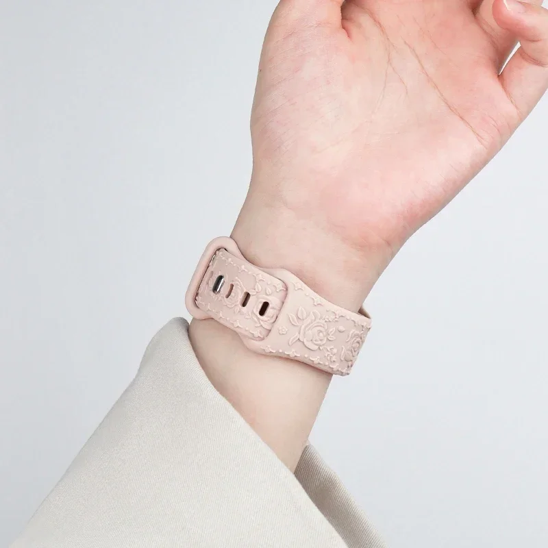 Roses Engraved Bracelet Strap