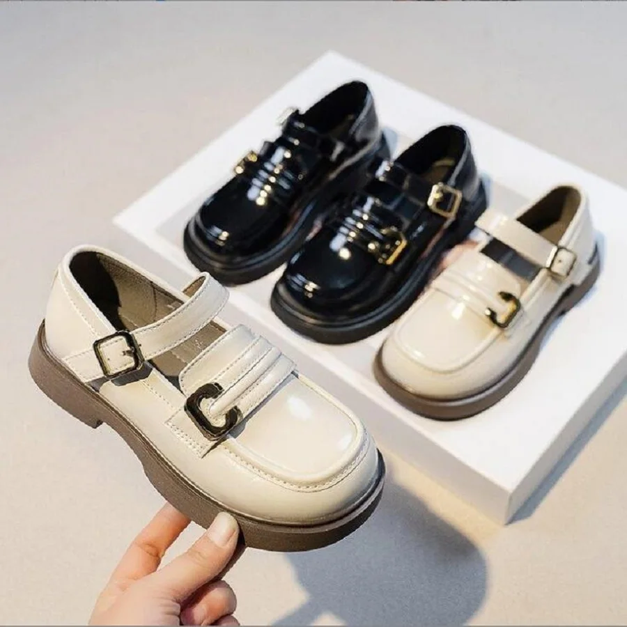 Autumn 2023 New Children's Shoes Little Girls' Temperament Leather Shoes Korean Fashion Girls' Bright Leather Shoes Black Beige