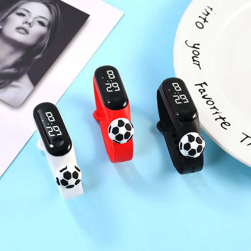 10pcs/lot New Children's Outdoor Sports Watch Bracelet Simple Cartoon Football Student Electronic Watch Gift 4