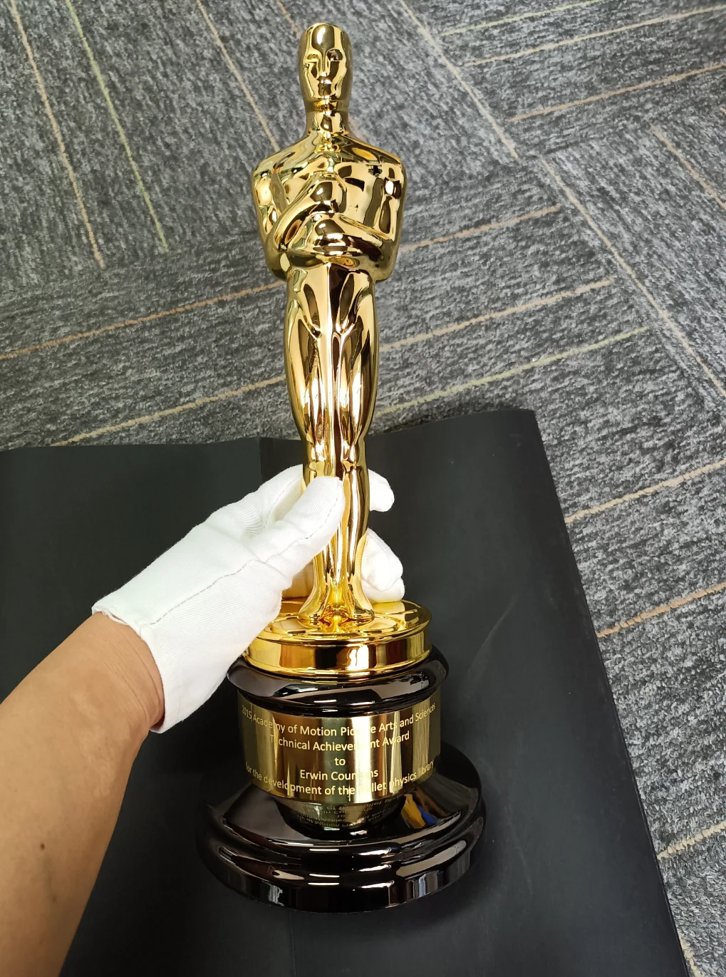 Full Size Zinc Alloy Oscar Trophy Awards 13.5inches 11 Real Oscar