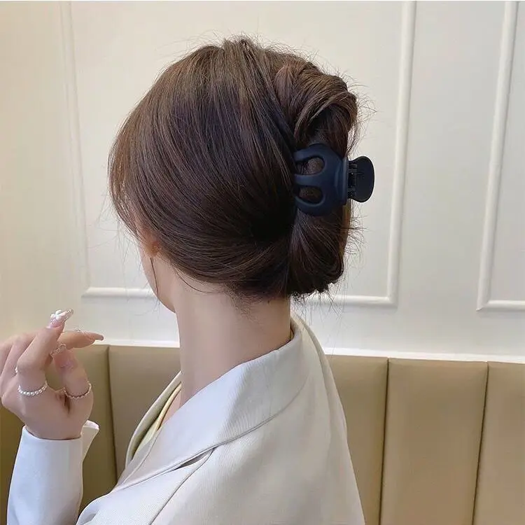 Large High Horsetail Catch Fixed Artifact Jinchen Paragraph With Small Claw Clip Hairpin Headdress Female Shark Head Clamps