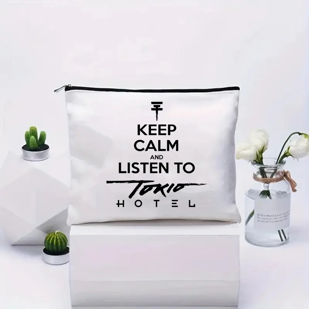 Makeup bag-Q