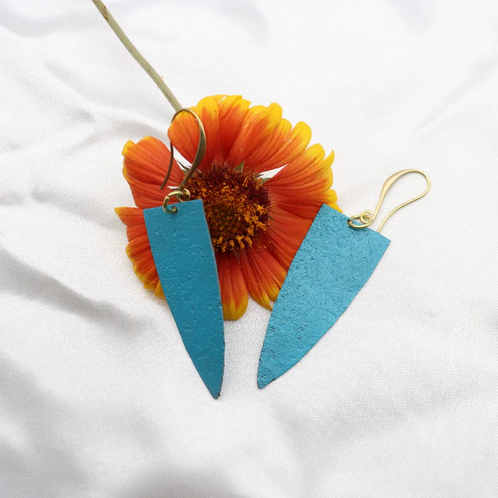 Natural Blue Copper Earrings Handmade Hammered Earrings Art Geometric Women's Tapered Triangle Earrings Boho Style Jewelry