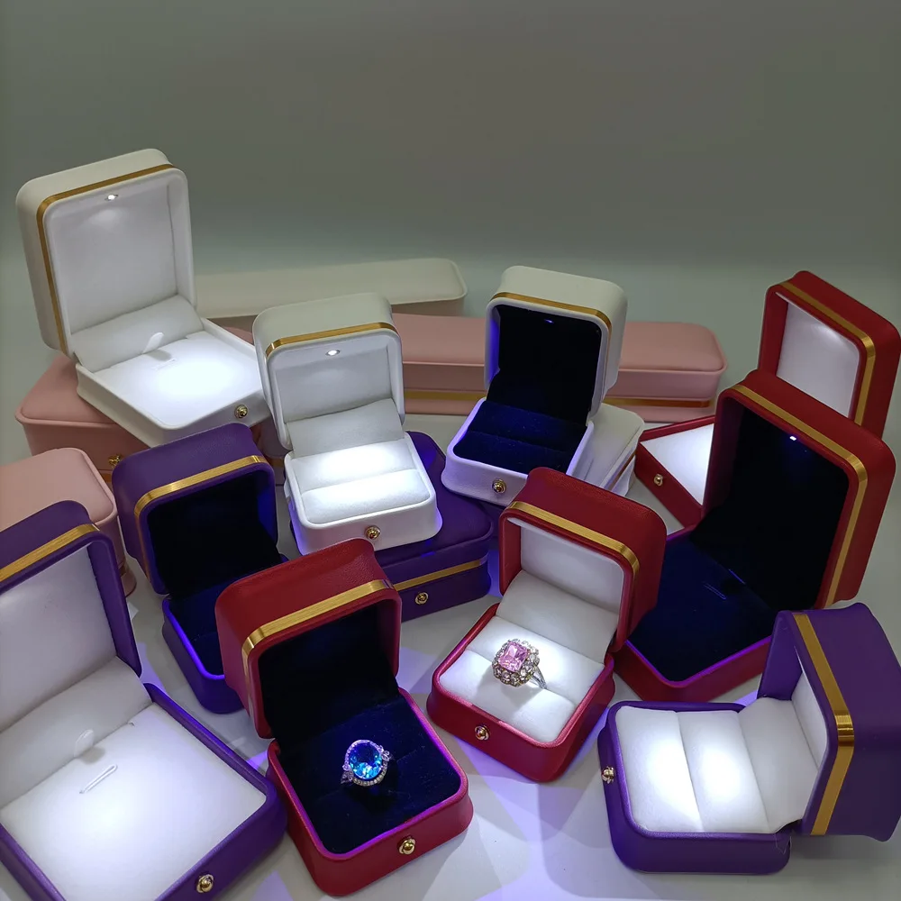 Eco-Friendly PU Leather Velvet-Lined LED Jewelry Box