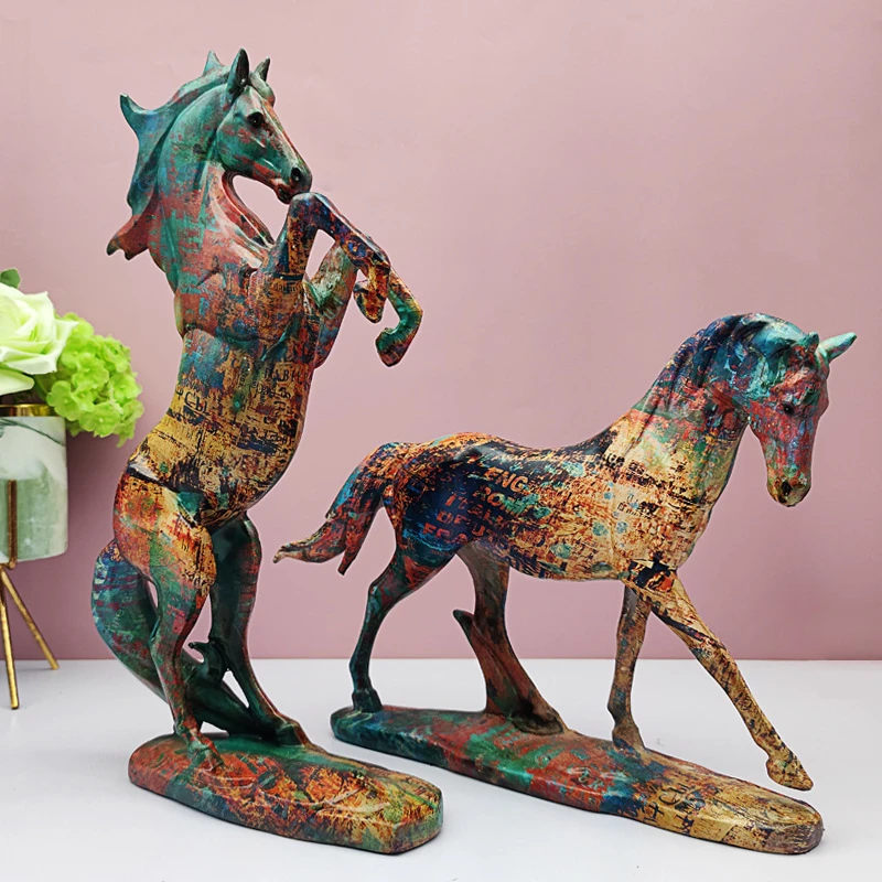 Colorful Art Painting Graffiti Water Transfer Horse Success Resin Crafts Home Furnishing Living Room Entrance Wine Cabinet Decor