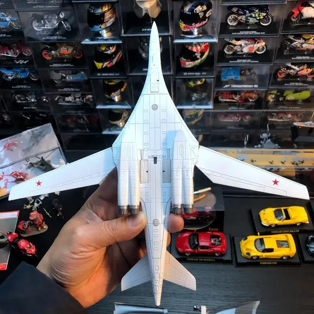 ロシアのソビエト空軍の飛行機モデル1/200 TU-160,白い白鳥,戦略