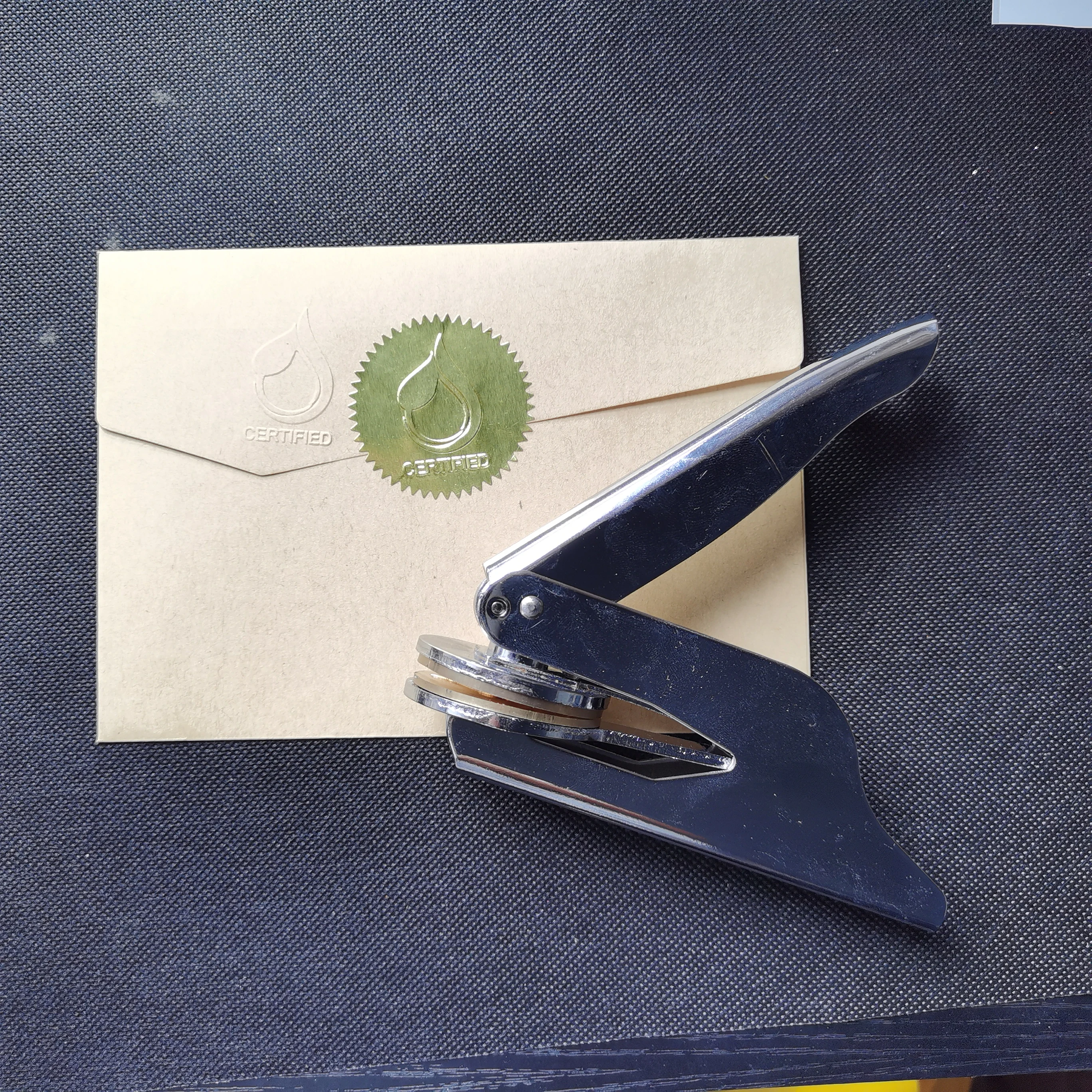 Wedding Embosser Stamp Custom Personalized Embossing Seal Customization for Letter Head Wedding Envelope Graduation embossing stamps