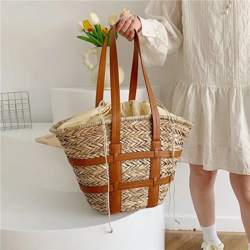 

Женская плетеная Сумка с уникальным дизайном, новая пляжная плетеная Сумка для отпуска, модная вместительная сумка-тоут через плечо