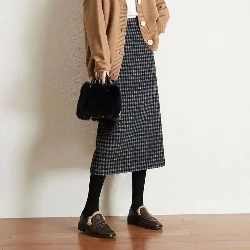 

2024 Classic Plaid Midi Skirts Women Autumn Vintage Elegant Office Ladies Behind Slit Designed All-match Harajuku Fashion