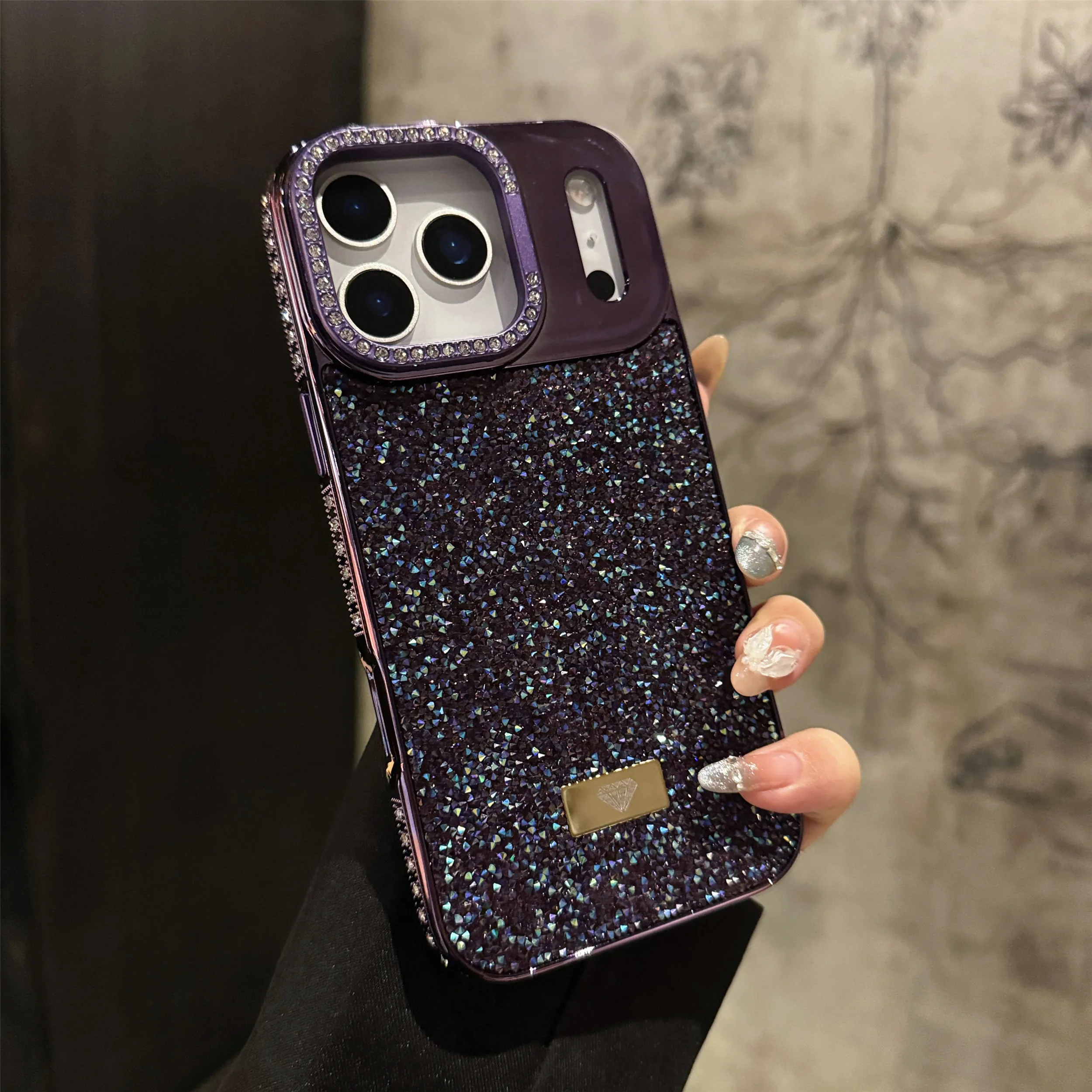 Luxury Fashion Bling Glitter Diamond Phone Case with Bracket and Protective Shell