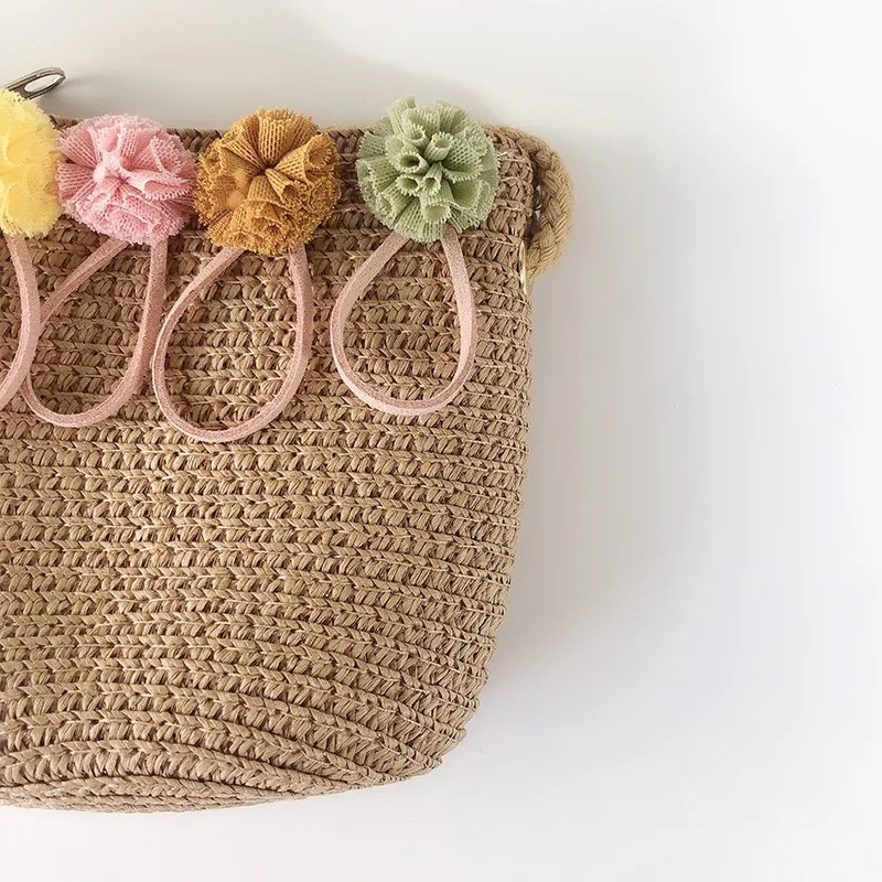 Beach Bag for Kids Flower Straw Shoulder Crossbody Bag Purse Summer Woven Bag for Girls Kids Straw Bag 6