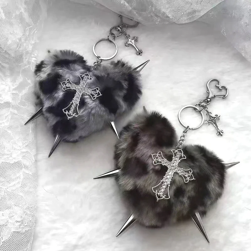 Punk-Schmuck Leopardenmuster Nieten-Kreuz Schlüsselanhänger Punk Cool Grunge Rock Herz Taschen-Schlüsselanhänger Dekoration Accessoires Goth