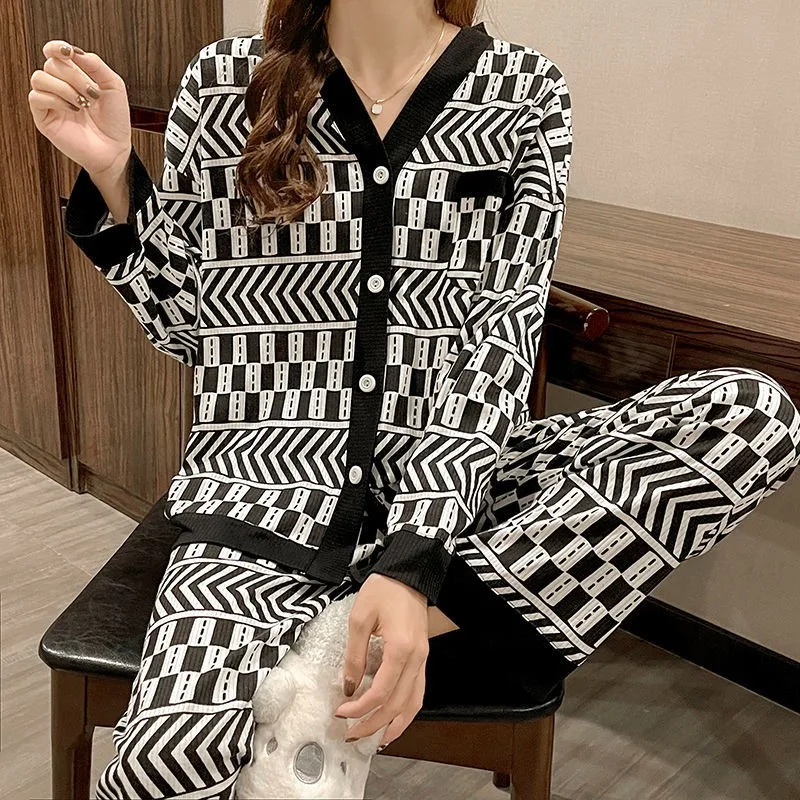 2024 New Long Sleeved Pajamas Women Spring Autumn Sleepwear Cotton Cardigan High-end Homewear V-neck Loose Loungewear Set