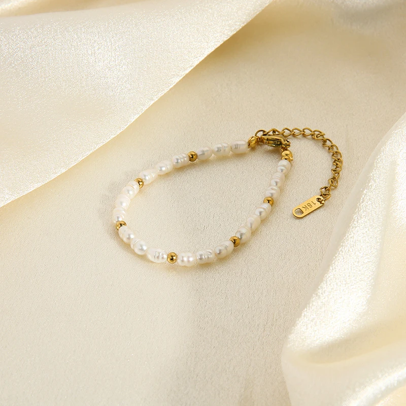 Collana Con Perla Barocca Aobei Pearl – Ciondolo Unico Su Catena A Clip Oro 18K – Gioiello Regalo Elegante