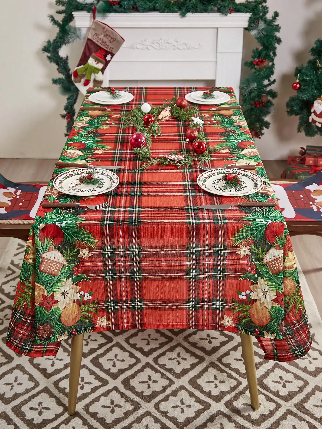 Red Christmas Plaid Printed Tablecloth Christmas Theme Tablecloth Suitable for Christmas Party Decoration Kitchen Table Decorati