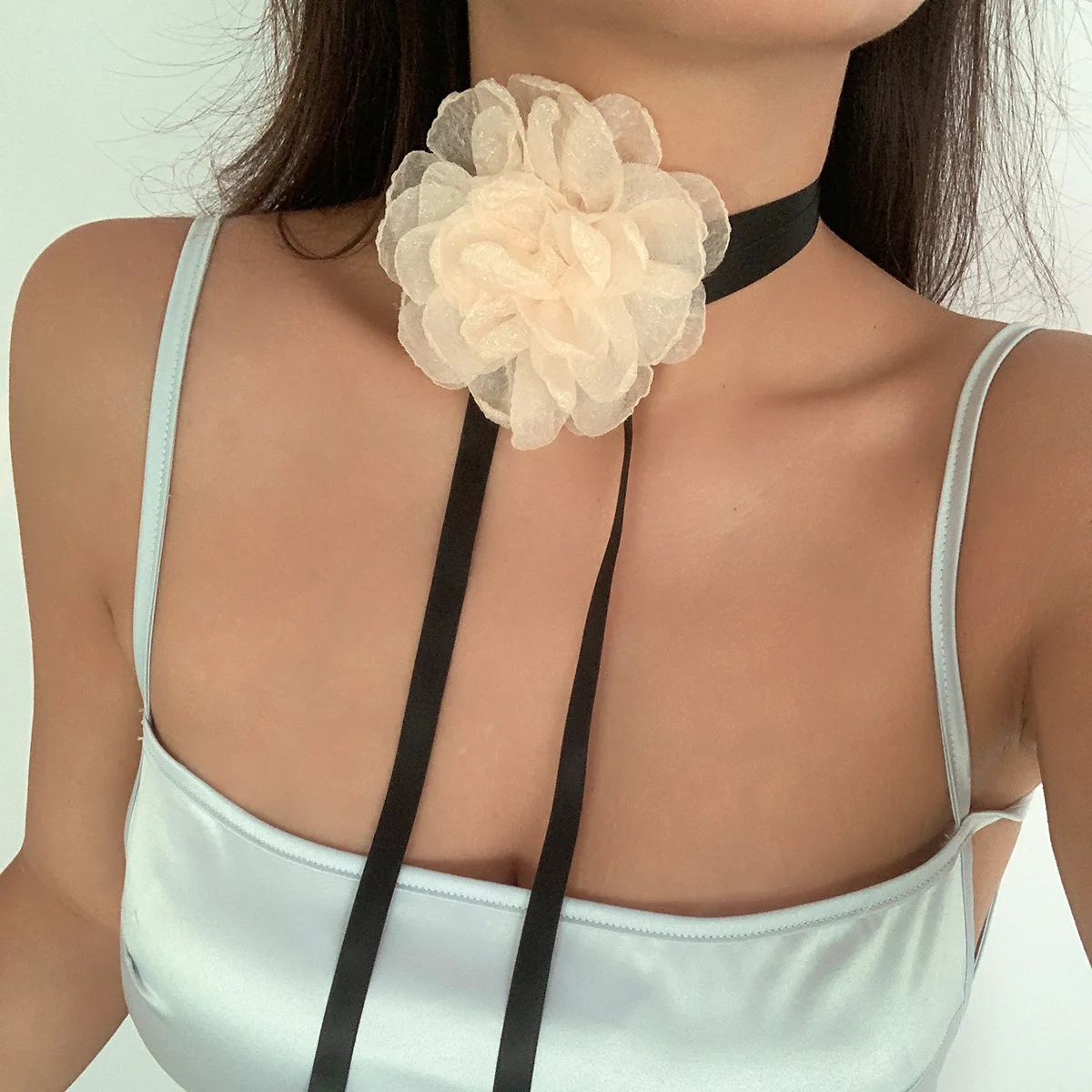 

Slik Long Rope Chain Flower To The Neck Elegant Lace Up Choker Necklace For Women Fashion 2023 Adjustable Chain Y2K Accessories