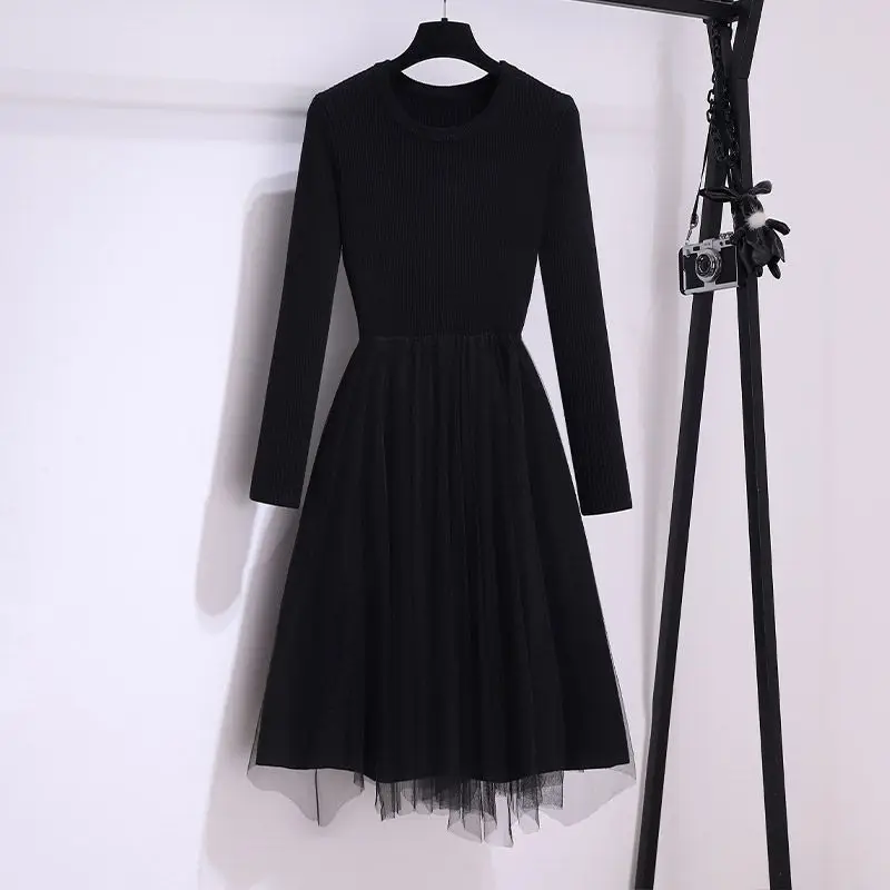 Women's 2023 Spring and Autumn New Long Sleeved Fashion Mesh Knitted Dress V-neck Short Pullover Vest Two Piece Set Trend