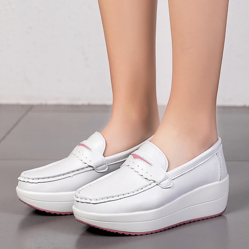 

White Nurse Shoes Platform Tennis Shoes Women's Platform Shoes Non-Slip Leather Girls Medical Work Shoes Casual Loafers 302