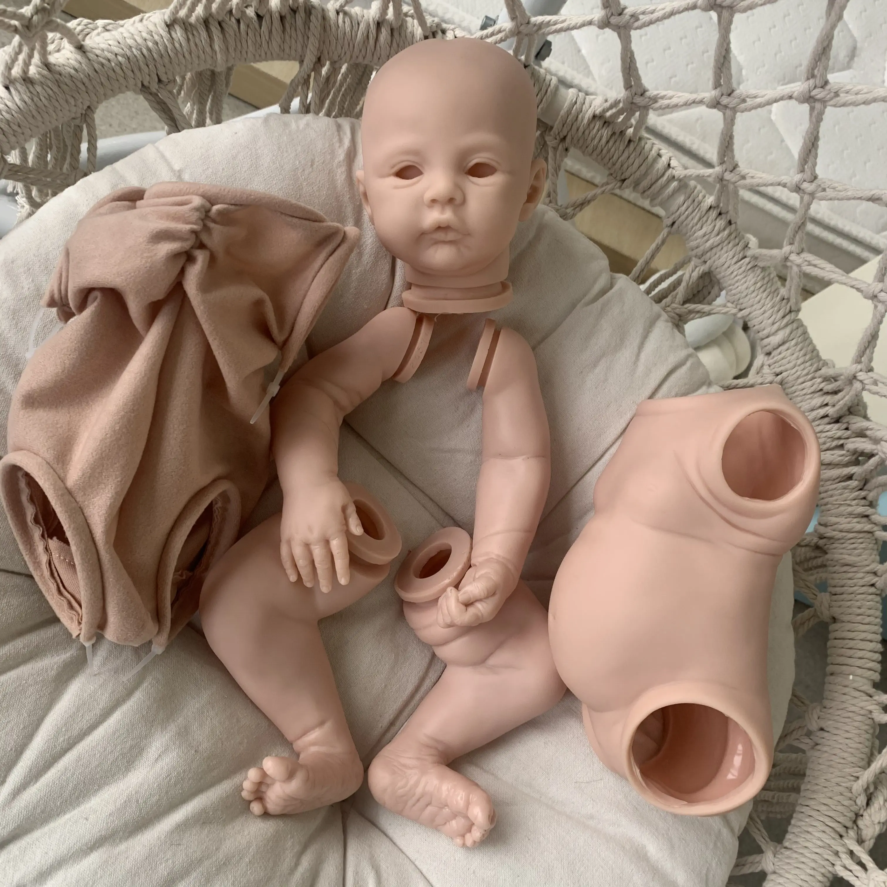 17Inch Newborn Baby Reborn Doll Kit Meadow with COA Popular