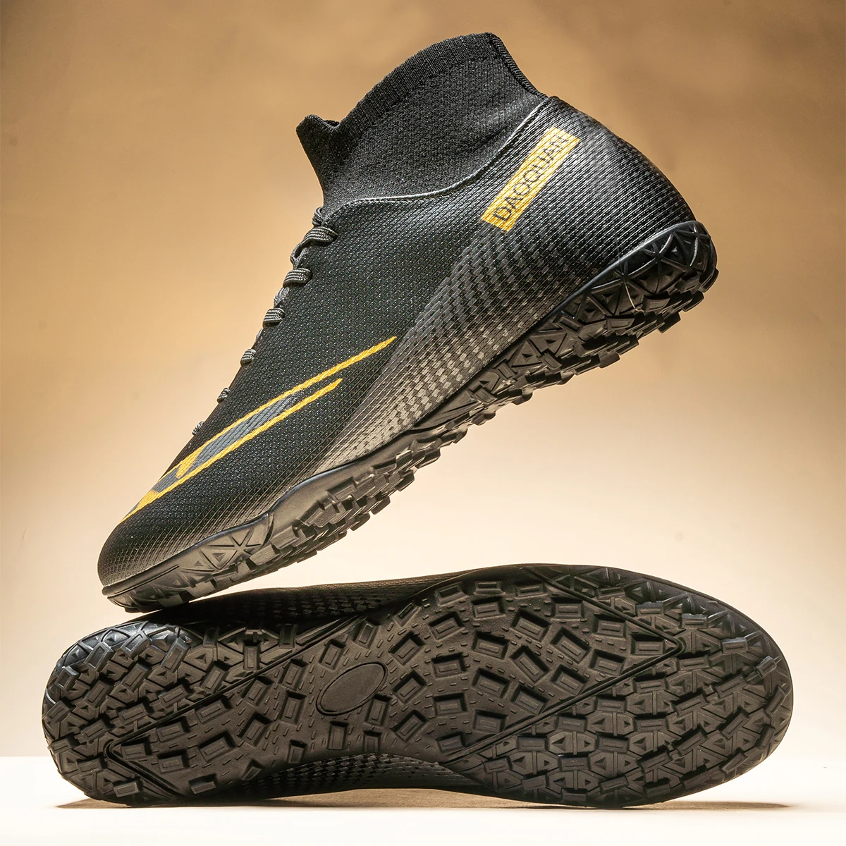 Unisex Professional Breathable High-Top Soccer Boots – Dual-Color Options