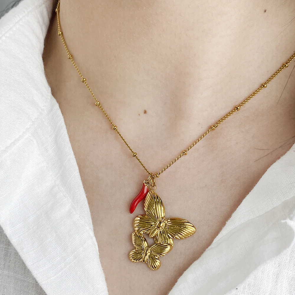 Halskette mit Anhänger für Damen, goldene Kette, Schmetterling, rotes Chili-Anhänger, modisches Damen-Schmuckset aus Edelstahl, Geschenktrend