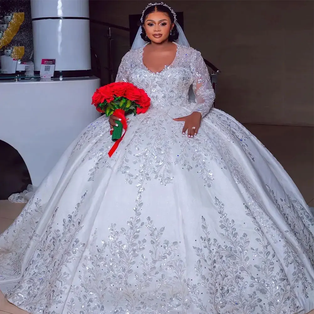 

White Crystals Beaded Wedding Dresses African Bride Long Sleeves O Neck Lace Rhinestone Formal Bridal Ball Gown 2024 Plus Size