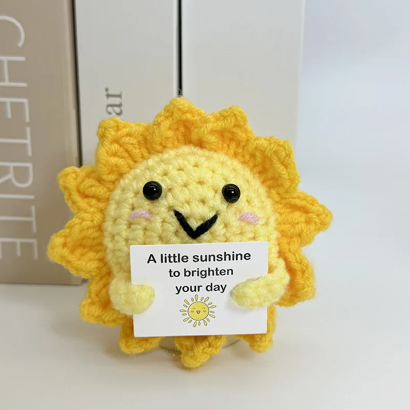 QNNEFF Mini Funny Positive Pig Cute Emotional Support Crochet Pig With Affirmations Card Handmade Knitted Pig Doll Holding Cheer Up Inspirational Cards Novelty Encouragement Gifts