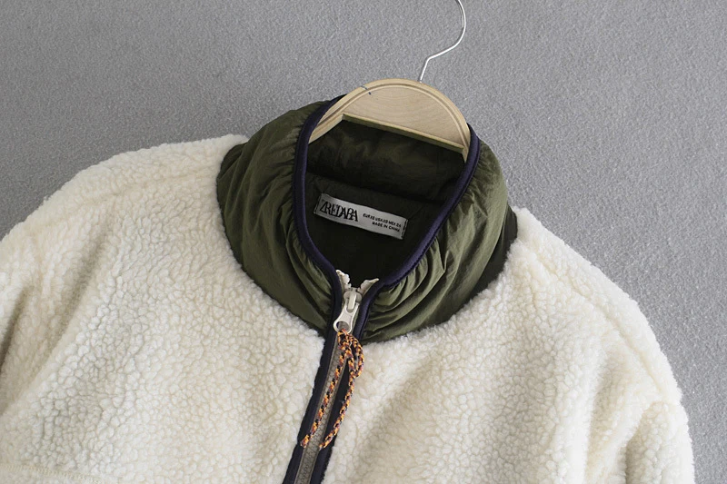 Neue amerikanische Freizeitmode für Herren und Damen, locker sitzende und vielseitige Patchwork-Fleecejacke mit Stehkragen. – Detail 4